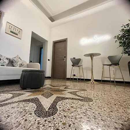 Casa de hóspedes Dimora Soprana - Confortevole 4*