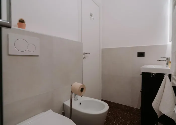 Dimora Soprana - Confortevole 招待所 4*