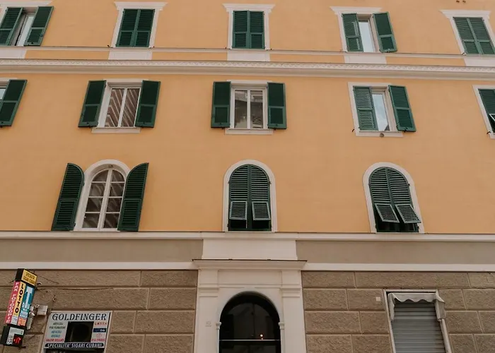 Dimora Soprana - Confortevole 4*
