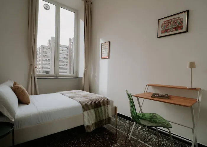 Dimora Soprana - Confortevole 4* Genoa